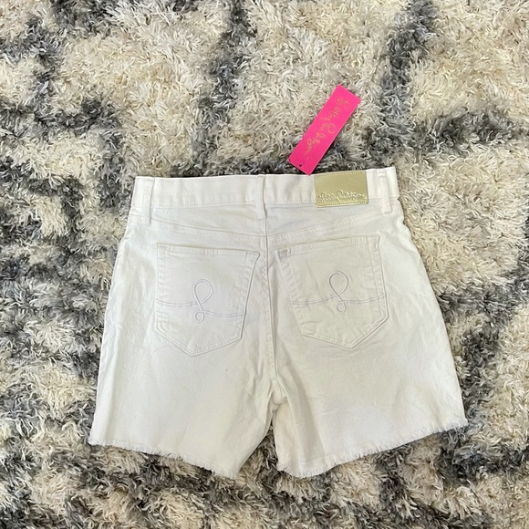 Lilly Pulitzer Jennica High Rise Short - NWT - Picture 2 of 4